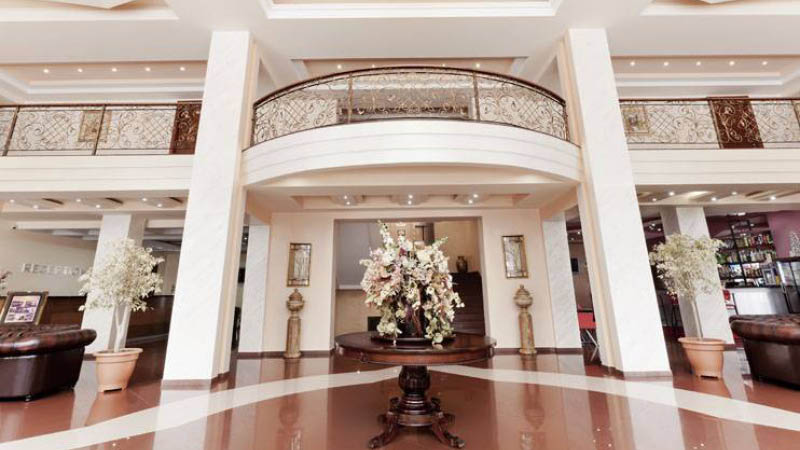 Lobbyen p Dilijan Resort Hotel